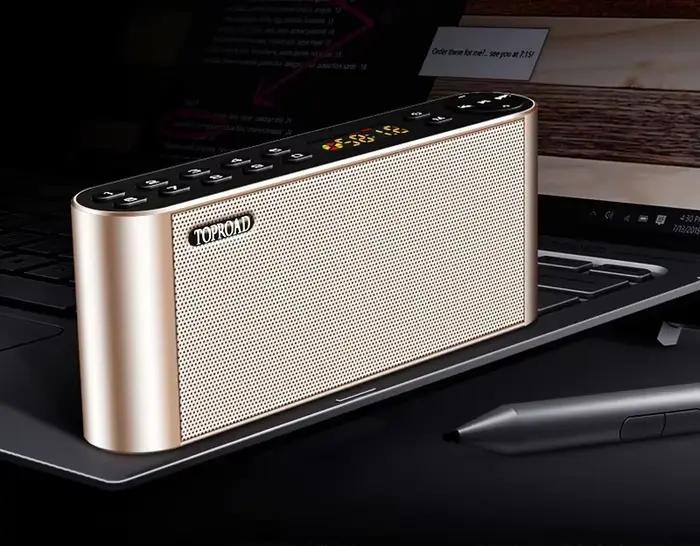 Haut-parleur Bluetooth haut-parleurs portables Usb avec canon Radio Fm sabre en acier russe Micropho