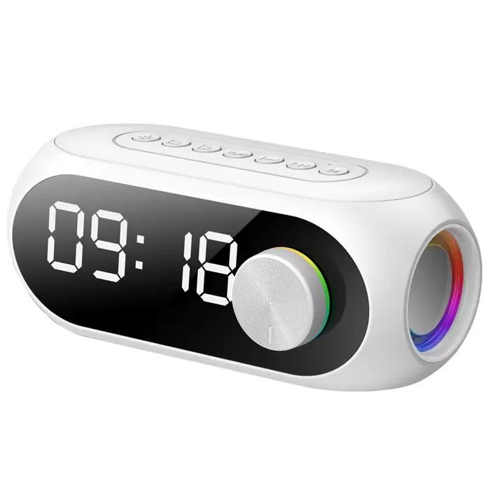 S8 Alarm Clock Radio FM Bluetooth Speaker Portable Subwoofer Wireless haut-parleur résistant à l'eau pour musique et vidéo à la maison et en extérieur