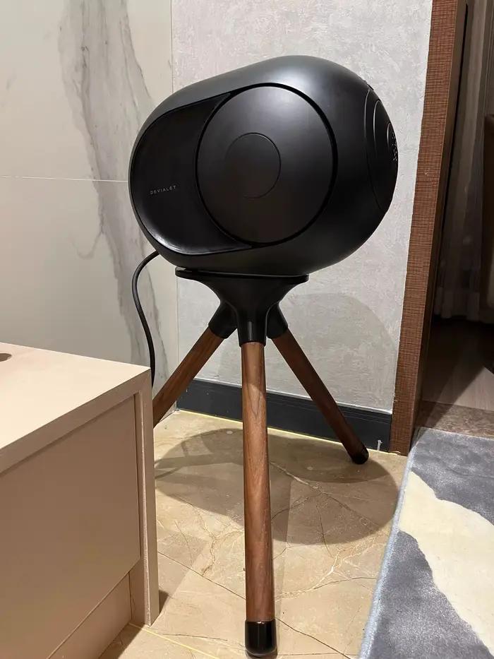 Support d'égaliseur spécial pour haut-parleur oeuf Phantom sur pied haut
