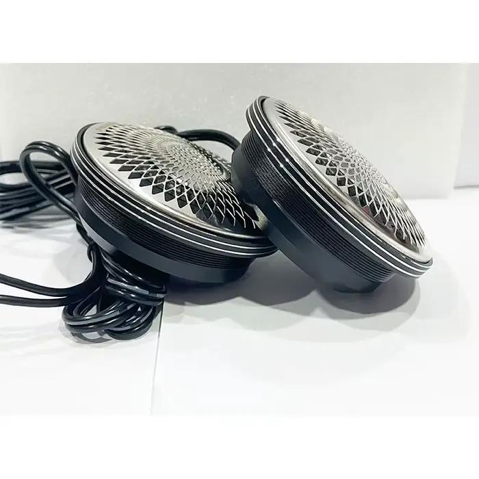 Haut-parleur de médium Qp-T28 Starry Sky Surround pour voiture audio de qualité supérieure pour écouter de la musique pendant les déplacements et les rassemblements familiaux
